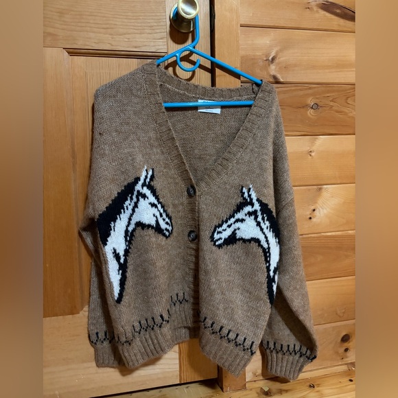 Old Navy Sweaters - Old Navy Brown Horse Cardigan